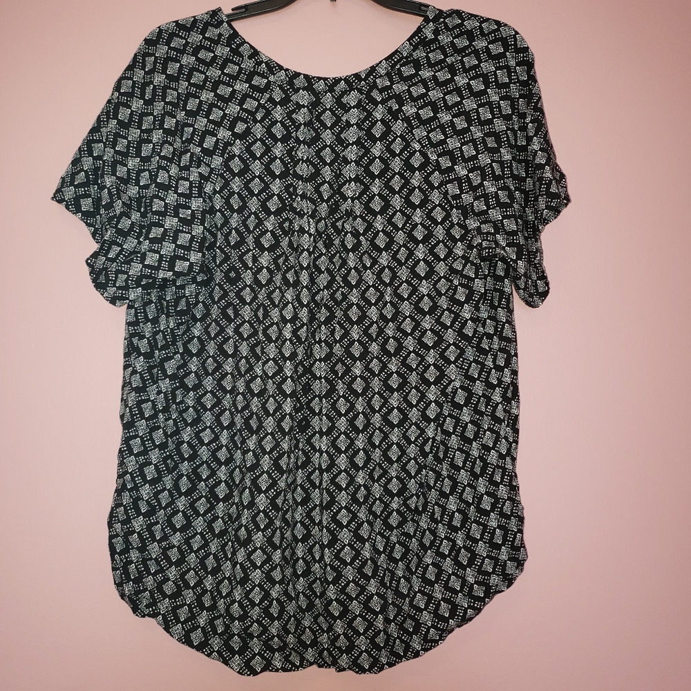 Patterned Blouse - Picture 2 of 3